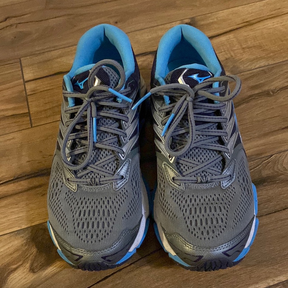 Mizuno wave horizon 2